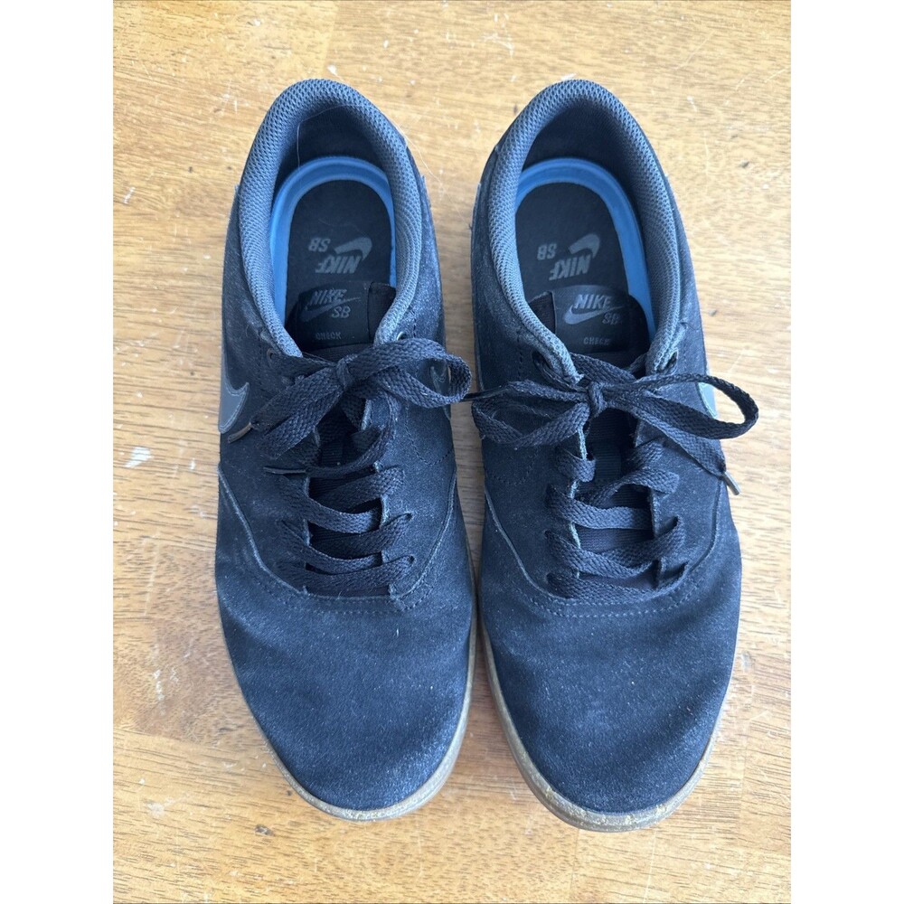 Nike SB Shoes Mens Size 9.5 Black Suede Low Top Skate Sneakers